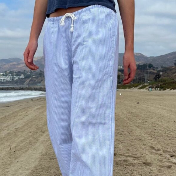 Brandy Melville Anastasia Pants – White/Blue Stripe – Excellent Condition - Picture 1 of 4